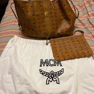 MCM Large Liz Reversible Shopper